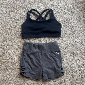 Black and Gray workout outfit